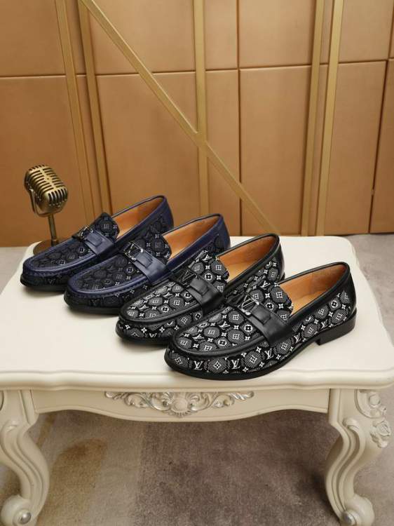 Picture of Louis Vuitton Shoes _SKULVsz38-44mnf055114327